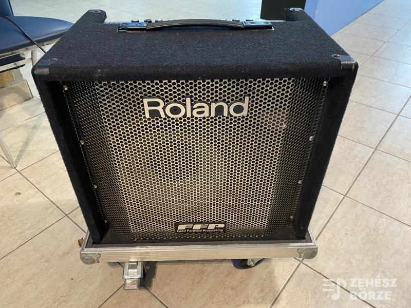 Roland DB-500 gitárkombó gurulós rackben