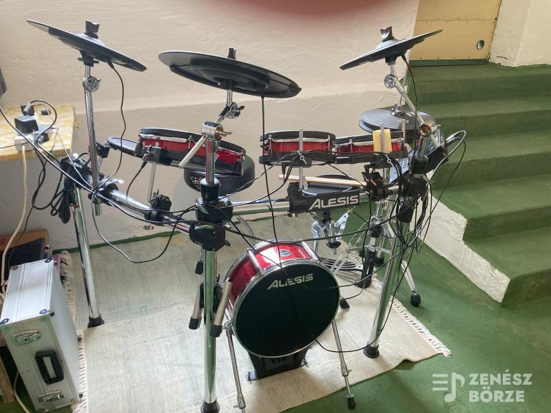 ALESIS CRIMSON II, Bíborszínű (Kit Special Edition) elektromos dobfelszerelés