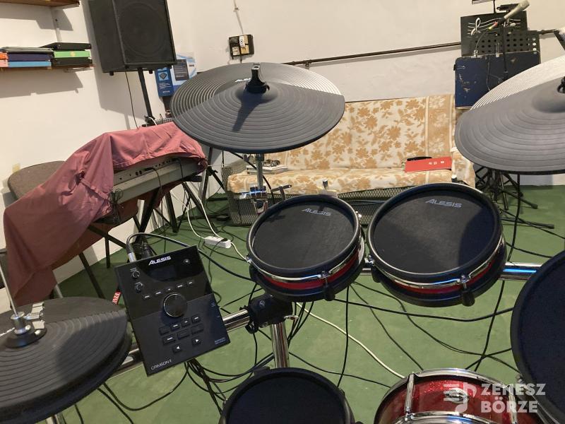 ALESIS CRIMSON II, Bíborszínű (Kit Special Edition) elektromos dobfelszerelés