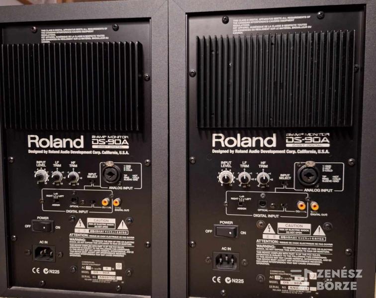 ROLAND DS-90A 24-Bit Digital Bi-Amp Casse Studio Monitor Amplificate