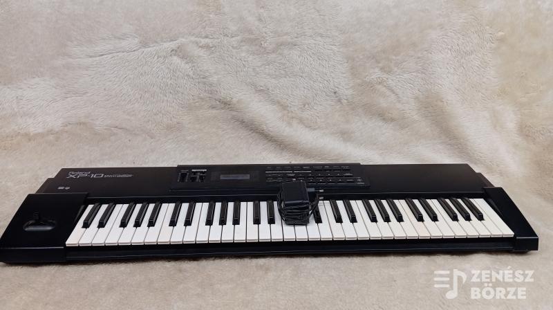 Roland XP-10 +Merge 5