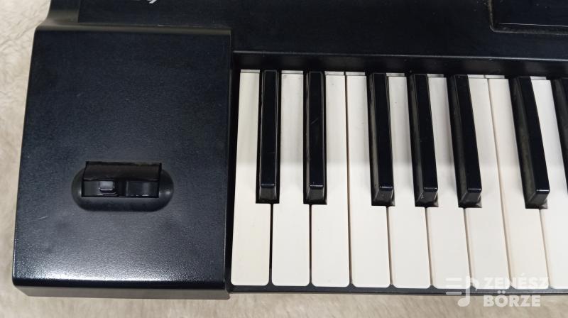 Roland XP-10 +Merge 5