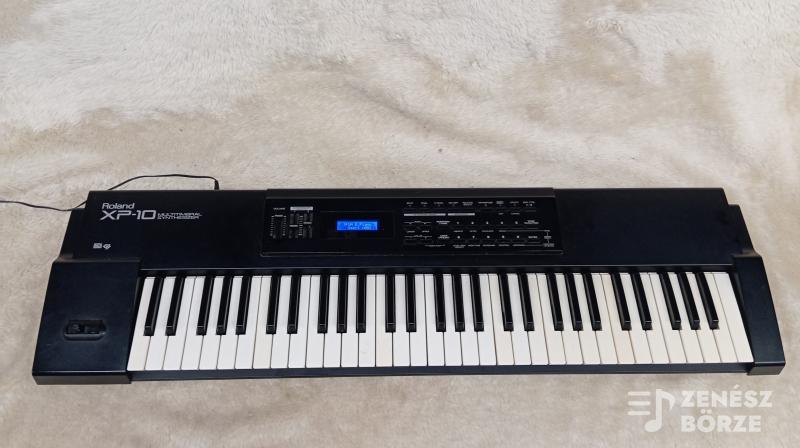 Roland XP-10 +Merge 5