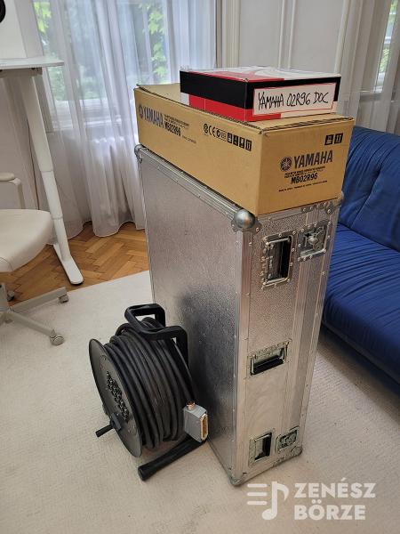 Yamaha 02R96 digitális keverőpult
